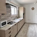 Alloggio in famiglia F3 2, Private Two Single Beds Shared Bathroom Msida