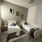 Alloggio in famiglia F3 2, Private Two Single Beds Shared Bathroom Msida