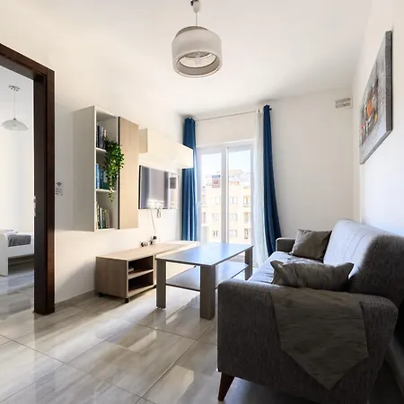 F3 2, Private Two Single Beds Shared Bathroom * 음시다