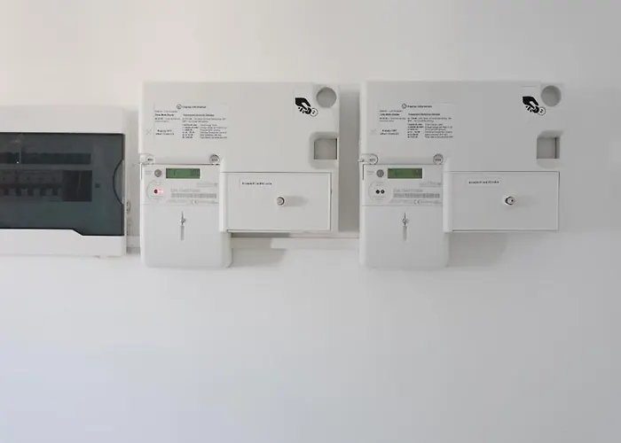 Homestay F3 2, Private Two Single Beds Shared Bathroom *