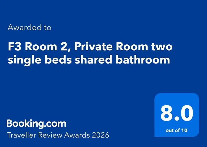 Homestay F3 2, Private Two Single Beds Shared Bathroom Msida